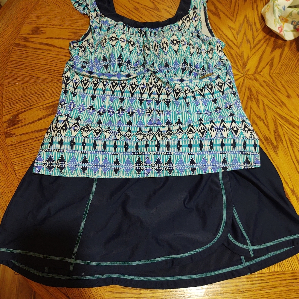 2 piece swimsuit. GUC
